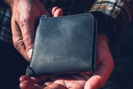 THE CARRY ZIP LEATHER WALLET | Extrema Ratio