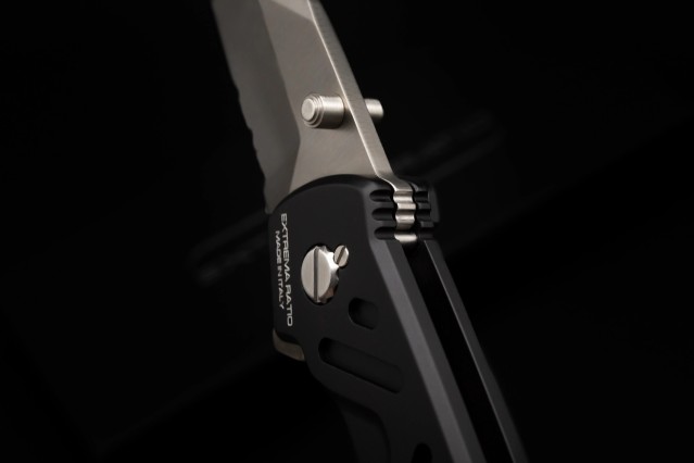 CAIMANO NERO N.A. | Extrema Ratio